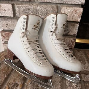 Girls White Ice Skates